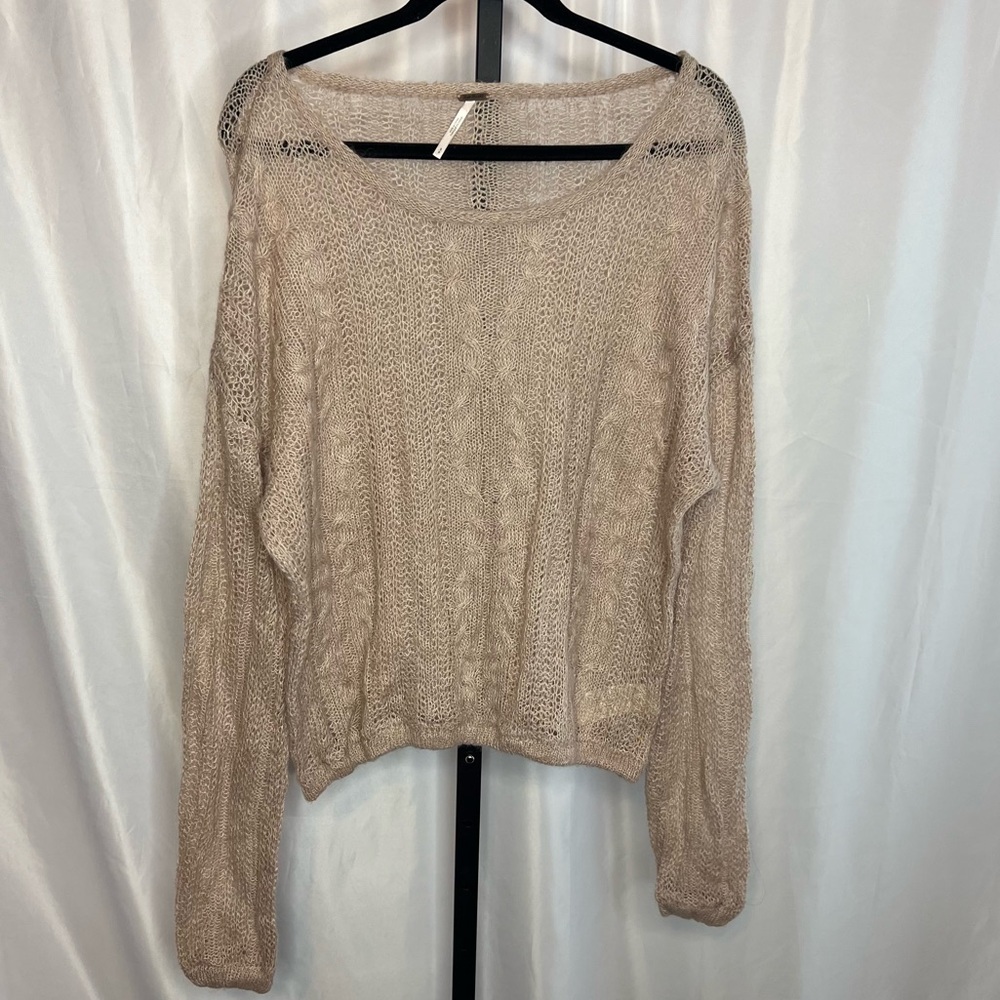 Free People Angel Soft Pull Over Sweater, size Small